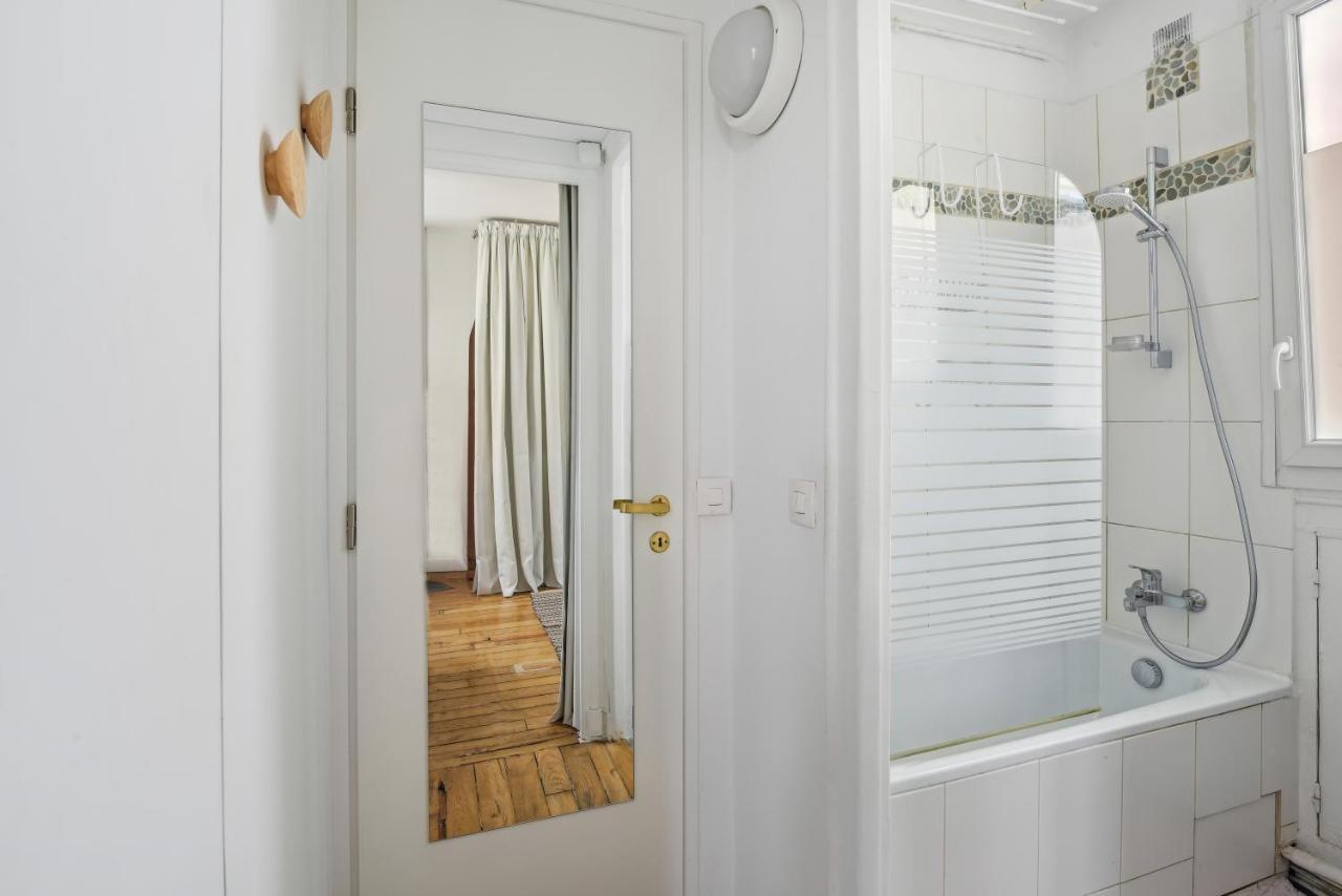 Charming Duplex In Privatestreet, Citycenter Parijs Buitenkant foto